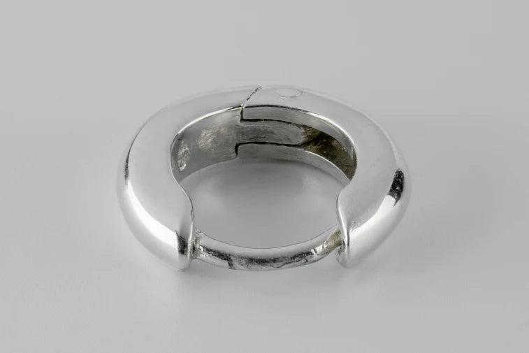 Hoop Earring Tiny V2
