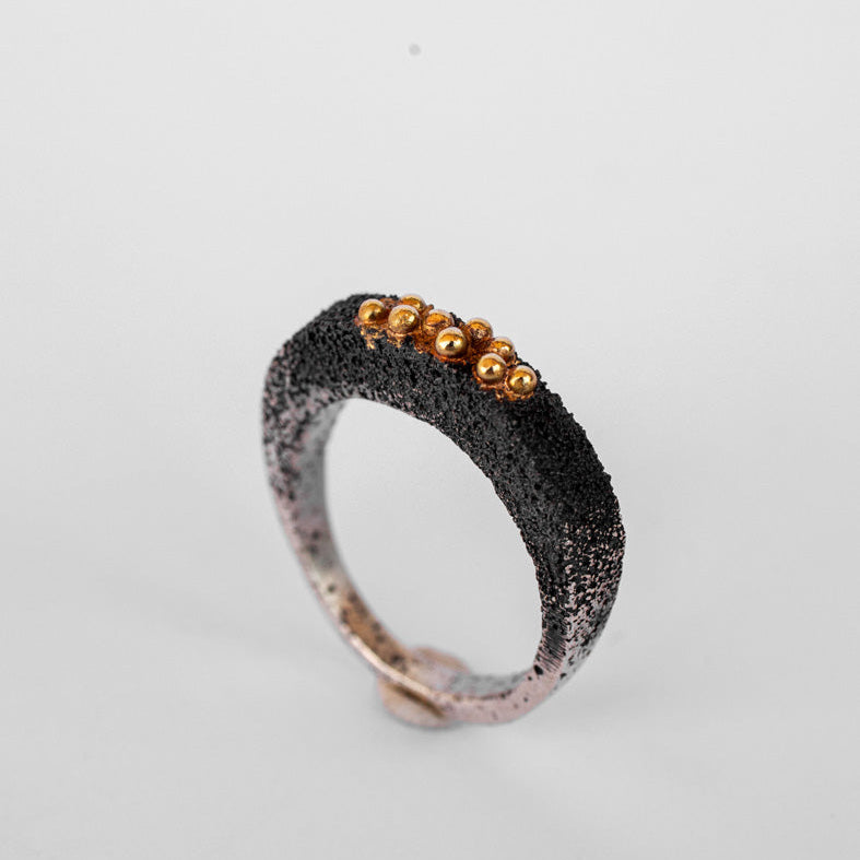 Anillo fino bolitas oro