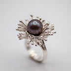 Anemona Pearl Ring